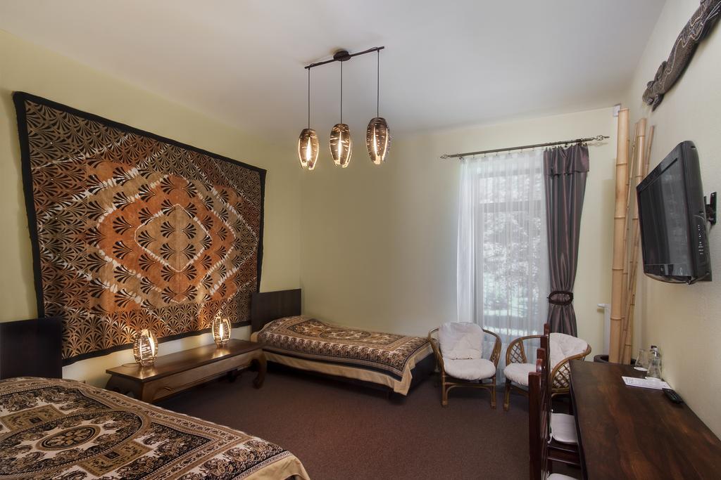 Palac Nieznanice Zabytek Goscinny Ze Spa חדר תמונה